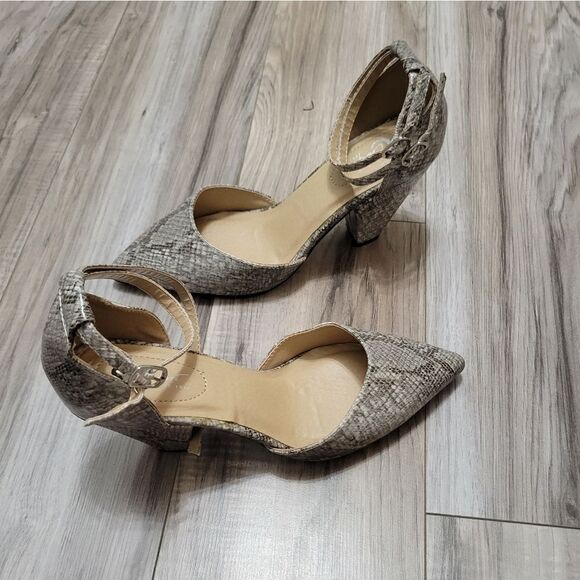 C Comfort snake print heels - Picture 2 of 11